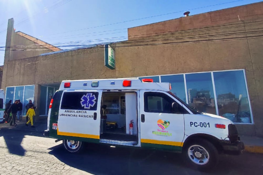 Protección Civil de Huamantla brinda auxilio a adulto mayor con signos vitales inestables